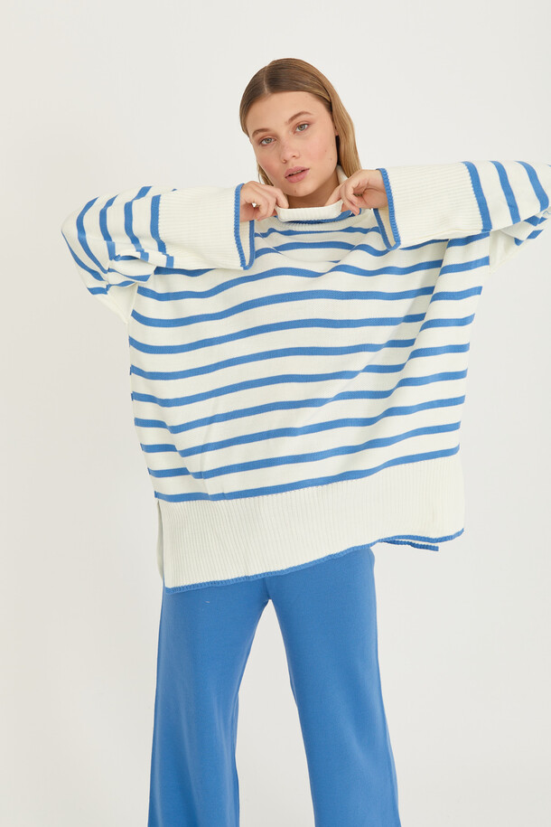 Boğazlı Oversize Çizgili Kazak Mavi - EMNORA