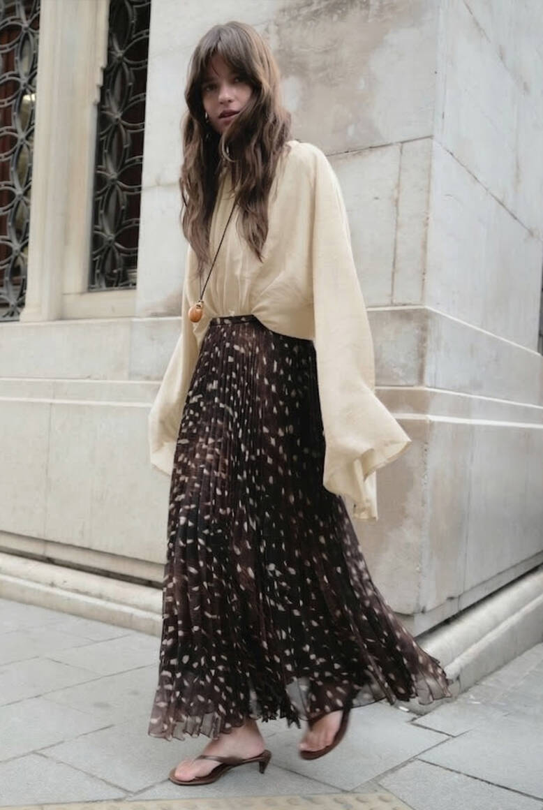 Dik Yaka Dökümlü Bluz Taş - 2