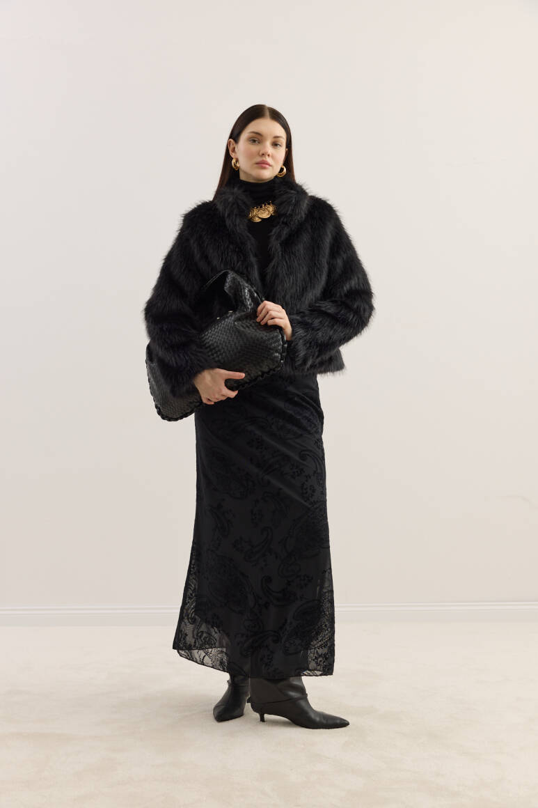 Dik Yakalı Premium Kürk Siyah - 2