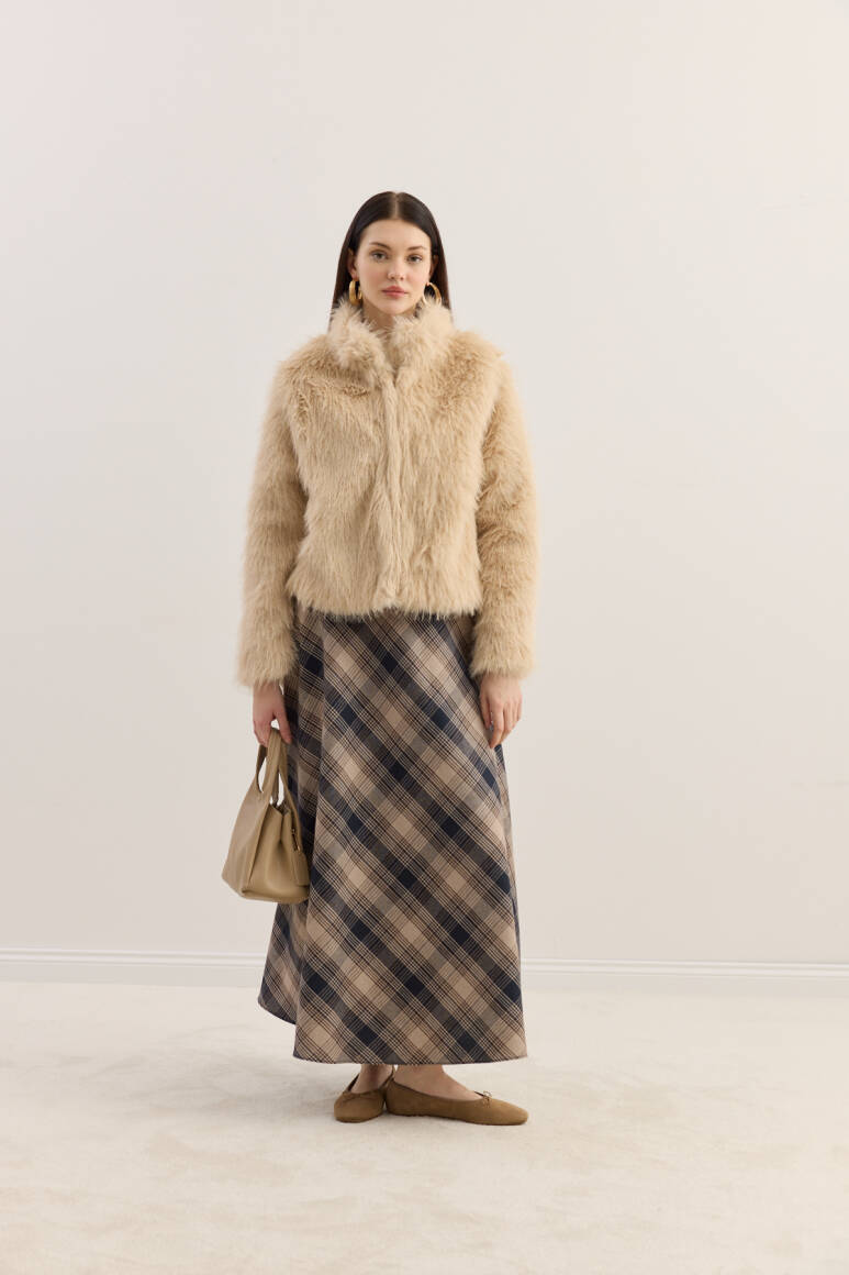 Dik Yakalı Premium Kürk Taş - 3