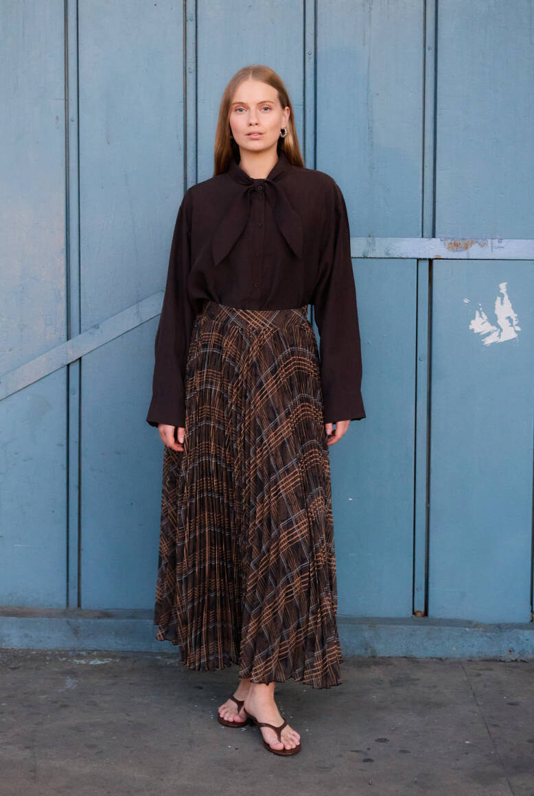 Fular Yaka Gömlek Acı Kahve - 2