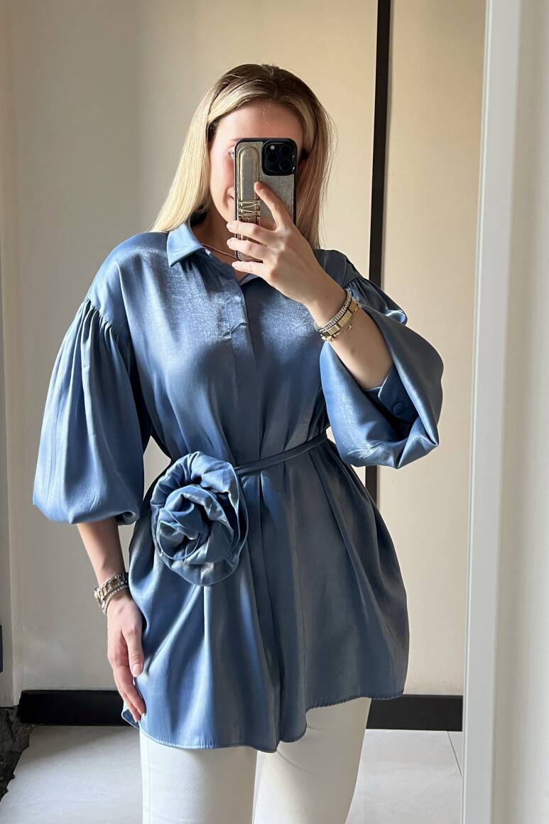 Gül Detaylı Işıltılı Gömlek Mavi - EMNORA