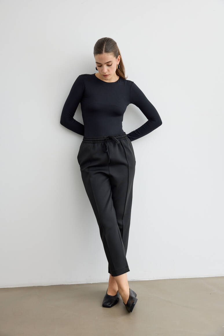 Havuç Kesim Scuba Pantolon Siyah - EMNORA
