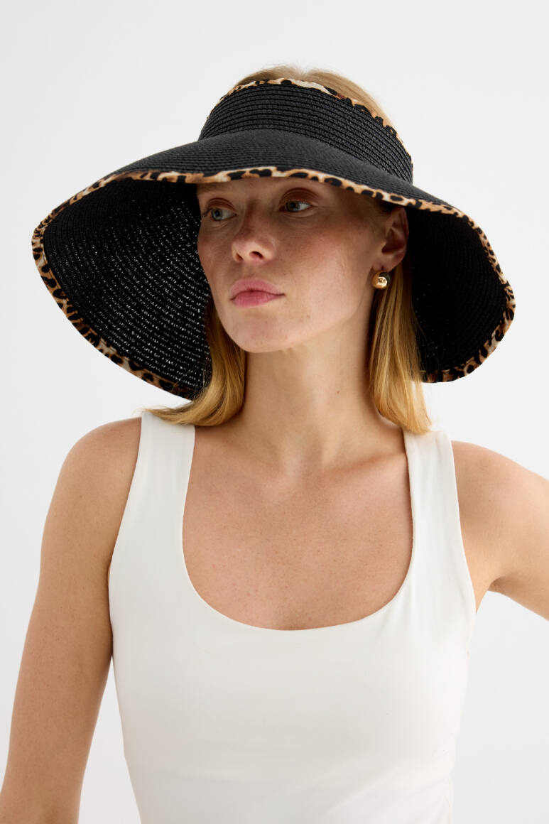 Kurdeleli Katlanabilir Hasır Vizör Şapka Siyah Leopar - EMNORA