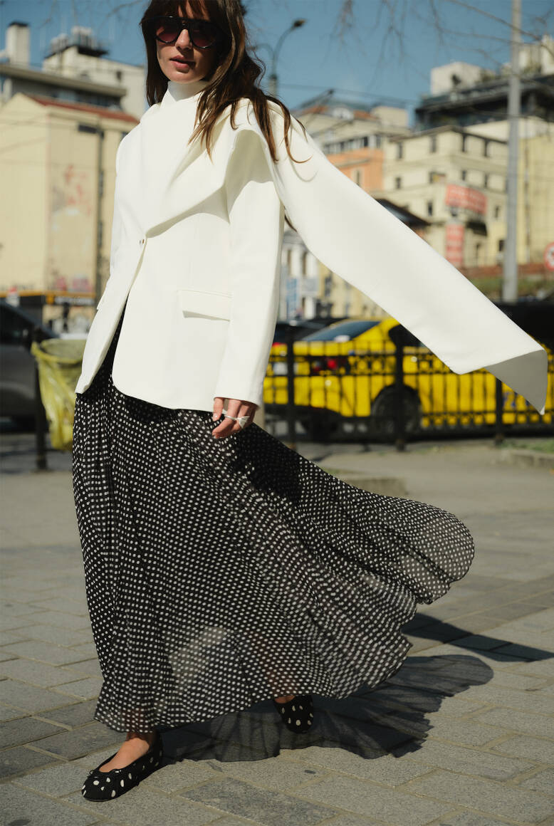 Piliseli Şifon Etek Siyah Puantiye - 4