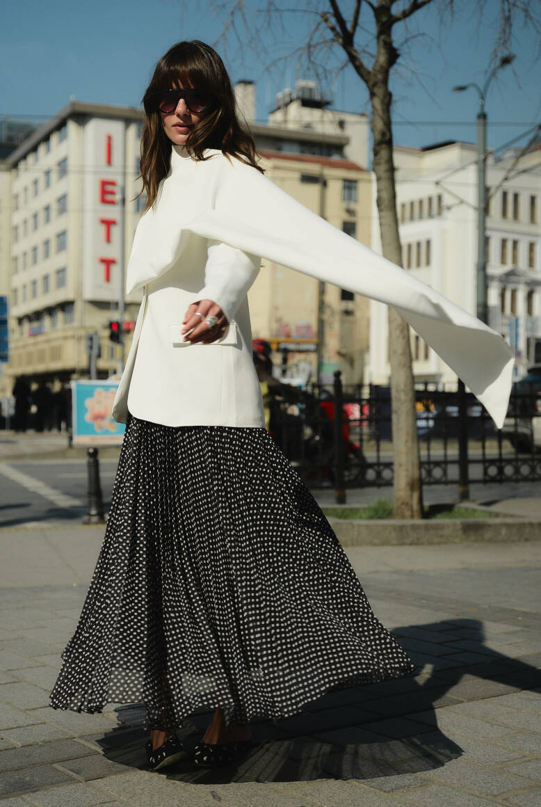 Piliseli Şifon Etek Siyah Puantiye - 5