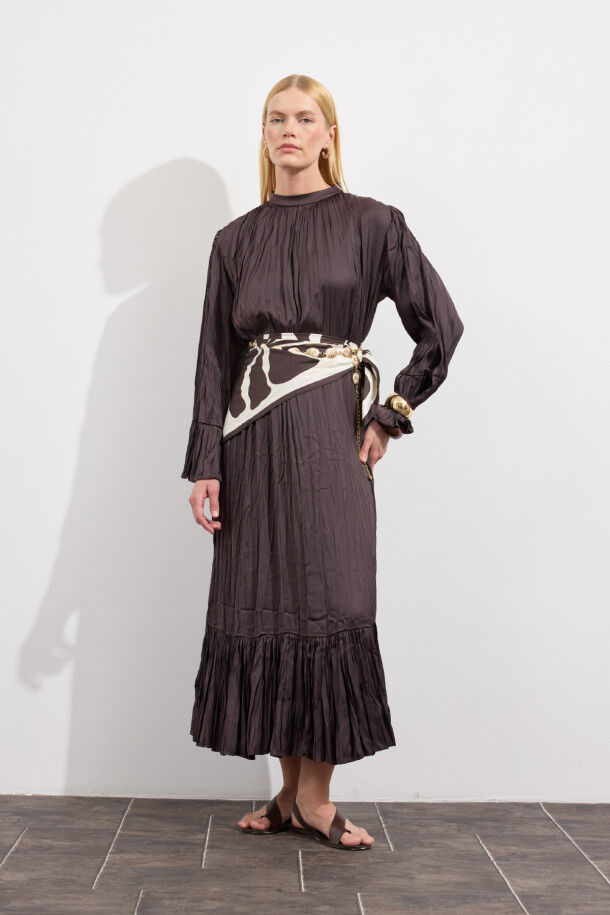 Velora Crush Saten Elbise Acı Kahve - EMNORA