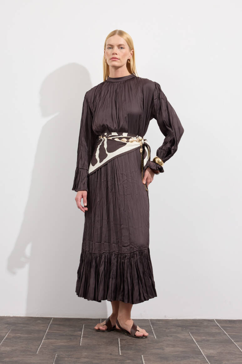 Velora Crush Saten Elbise Acı Kahve - EMNORA