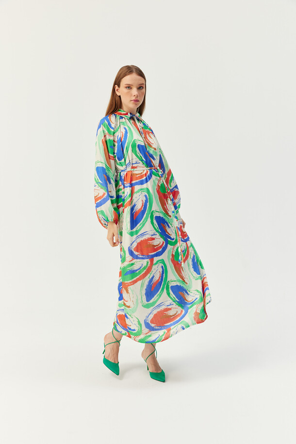 Yakalı İnce Pilise Elbise Krem Fırça Desen - EMNORA